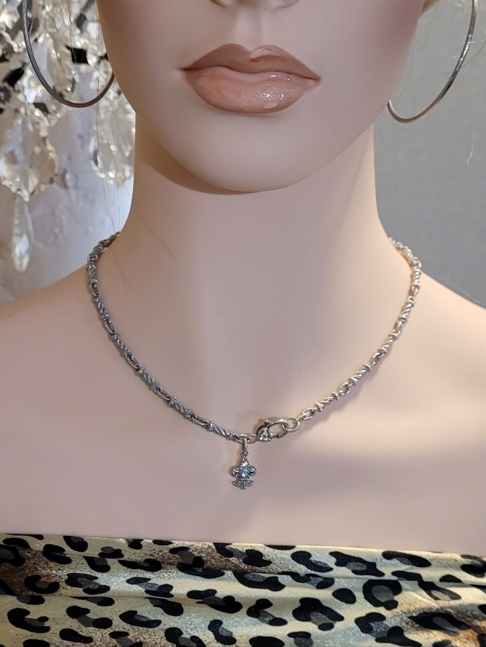 Judith Ripka Sterling Silver Oval Link Fleur-de-Lis Charm Necklace. Diamonique. - Picture 9 of 13